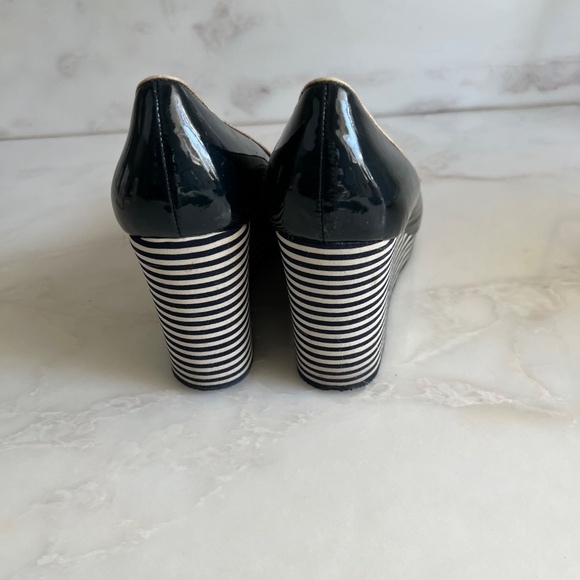 Step Up! Michael Kors Striped Patent  Navy and White Wedge Summer Shoe - Picture 3 of 4